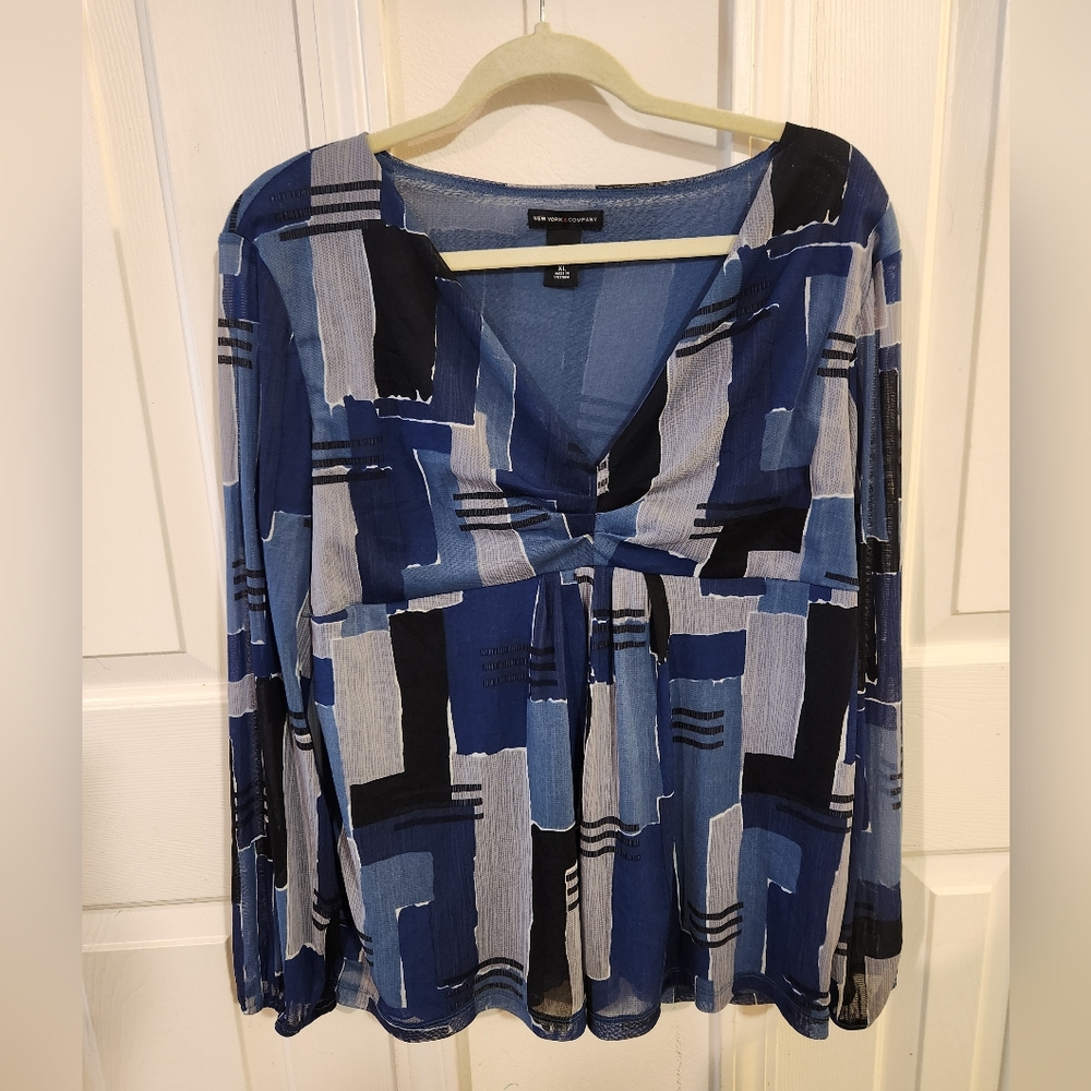 New York & Company XL long sleeve blouse